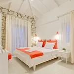 Peri Butik 2* Çeşme